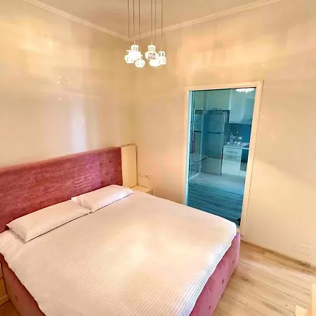 Sea View Apartment With Veranda 아파트